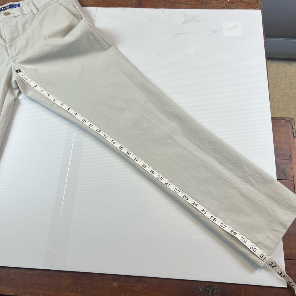 Izod Tan Chinos Classic Straight-Leg, Size 32 x 32 - Picture 11 of 13